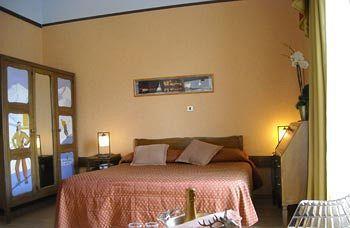 Hotel Savoy