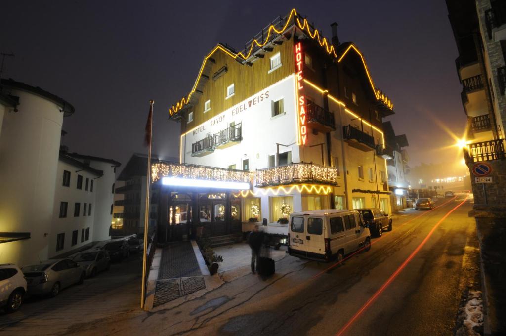 Savoy Hotel 3*